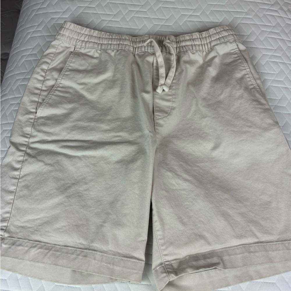 H&M Men's Drawstring Casual Shorts in Light Cream
